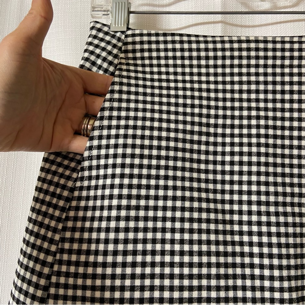 Urban Outfitters Gingham Mini Skirt with Pockets Size Extra Small - Picture 3 of 9